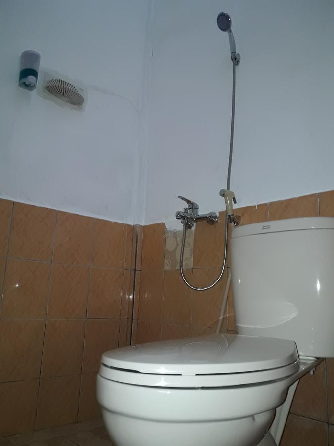 The Teuz B&B Labuan Bajo Exterior foto